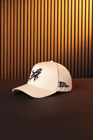 Young LA 924 - Drip Hats Room | HPREY7052