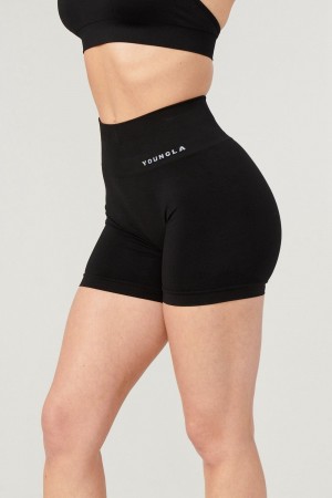 Young LA W120 - Core Seamless Shorts Zwart | HLTKM3617