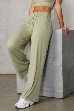 Young LA W249 Ivy Ribbed Pants Olijfgroen | NYXIV4203