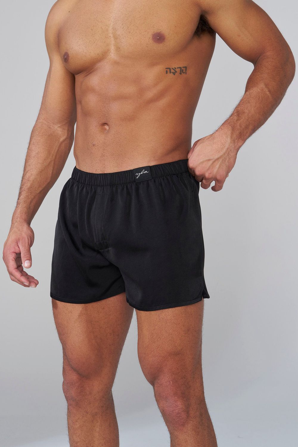 Young LA 151 - Dreamer Shorts Zwart | WOCKA1845