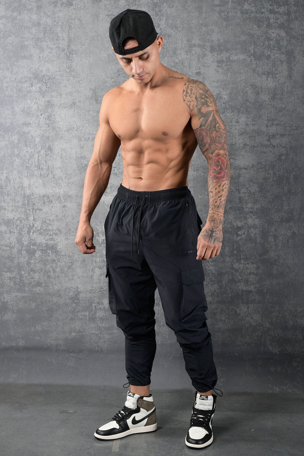 Young LA 218 Travel Cargo Joggers Zwart | YTZCM5389