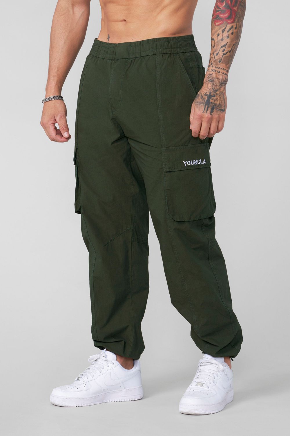 Young LA 227 - Weightless Voyage Joggers Olijfgroen | DTHNP1874