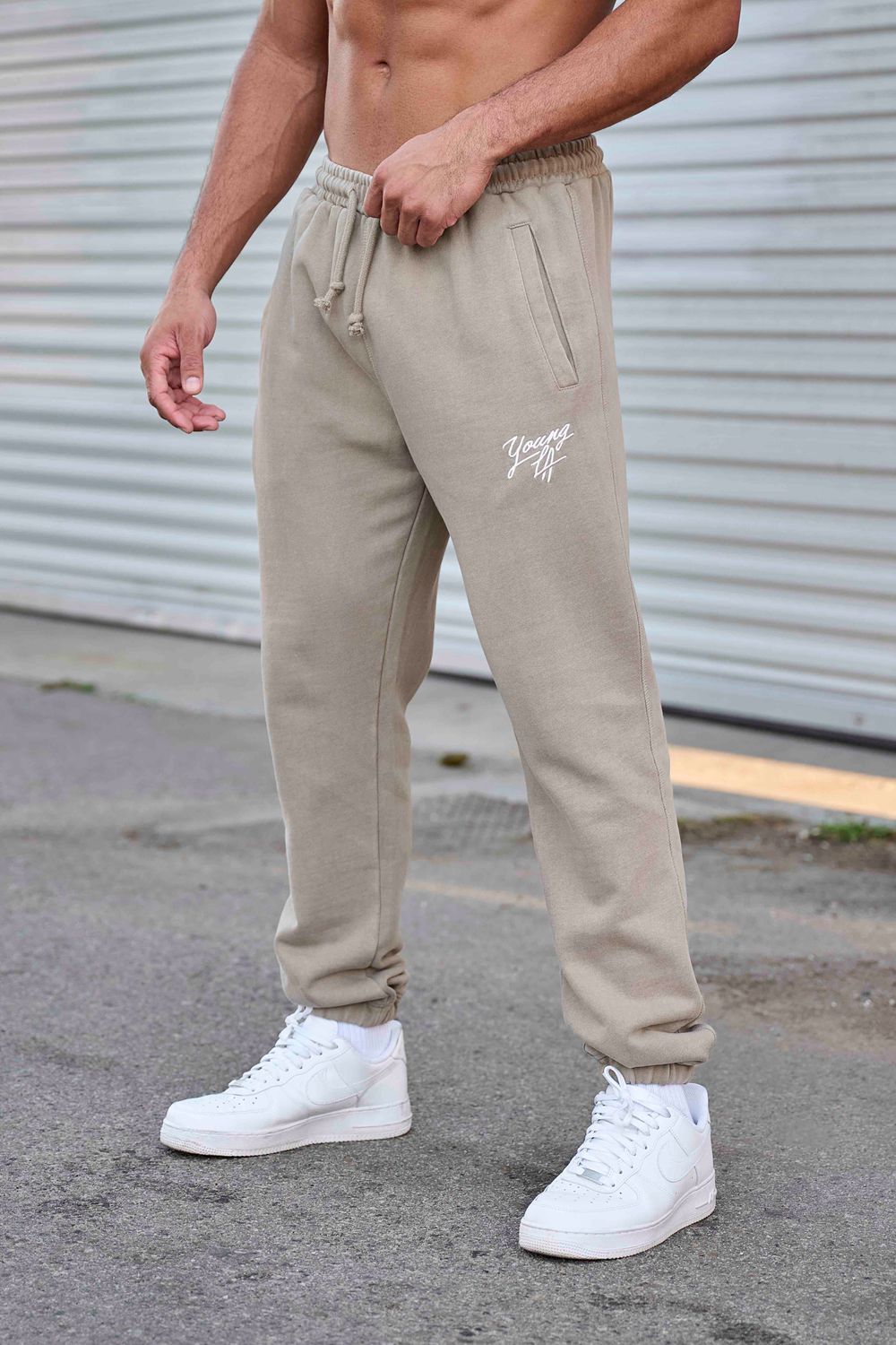 Young LA 232 - Legacy Joggers Beige | MYWRC9765