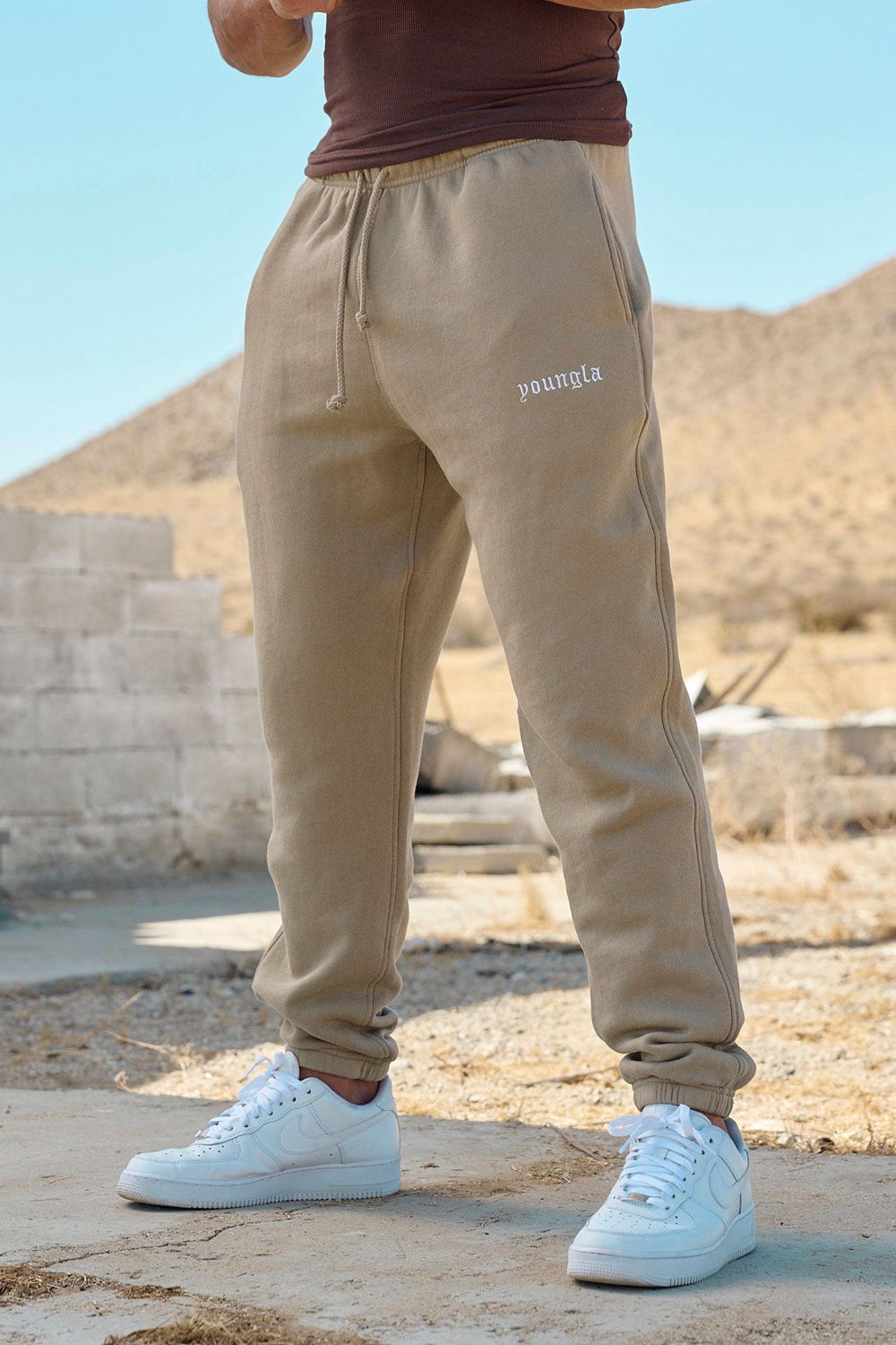 Young LA 239 Earthy Collection - Joggers Olijfgroen | UNBHA7450