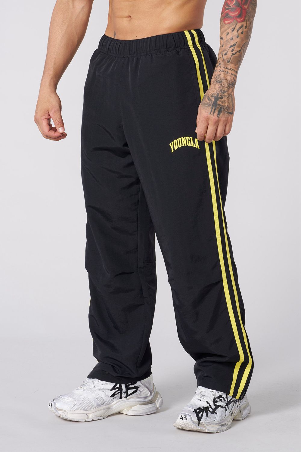 Young LA 249 - Flagship Track Pants New Colors Zwart | IOXRK7150