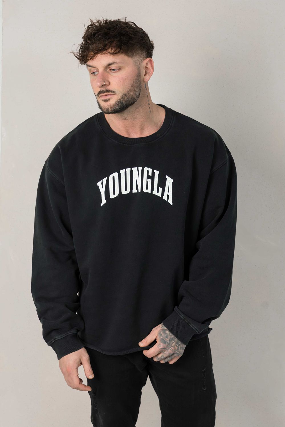 Young LA 826 - Uni Crewneck Zwart | FEXUT7491