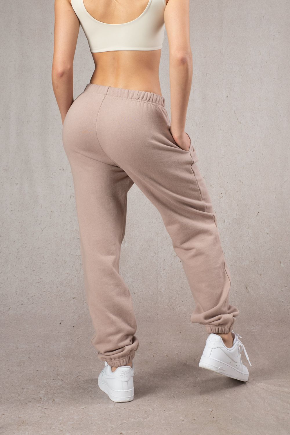 Young LA W211 Dreamers Joggers Khaki | RSTUX2843