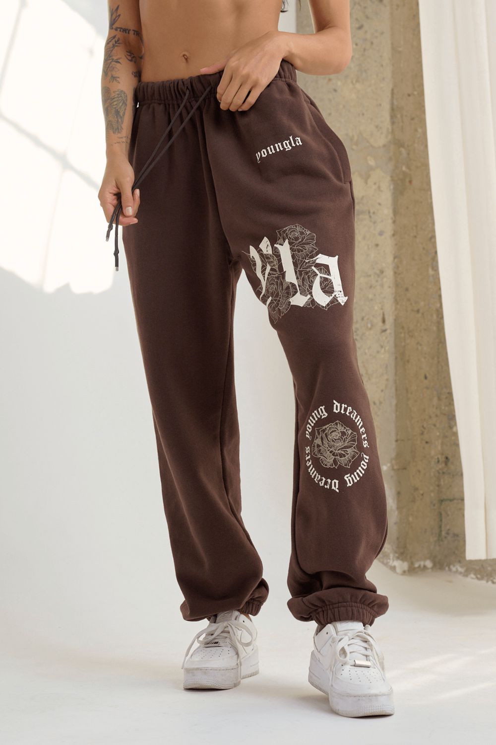 Young LA W224 Rose Joggers Donkerbruin | ERNVZ0468