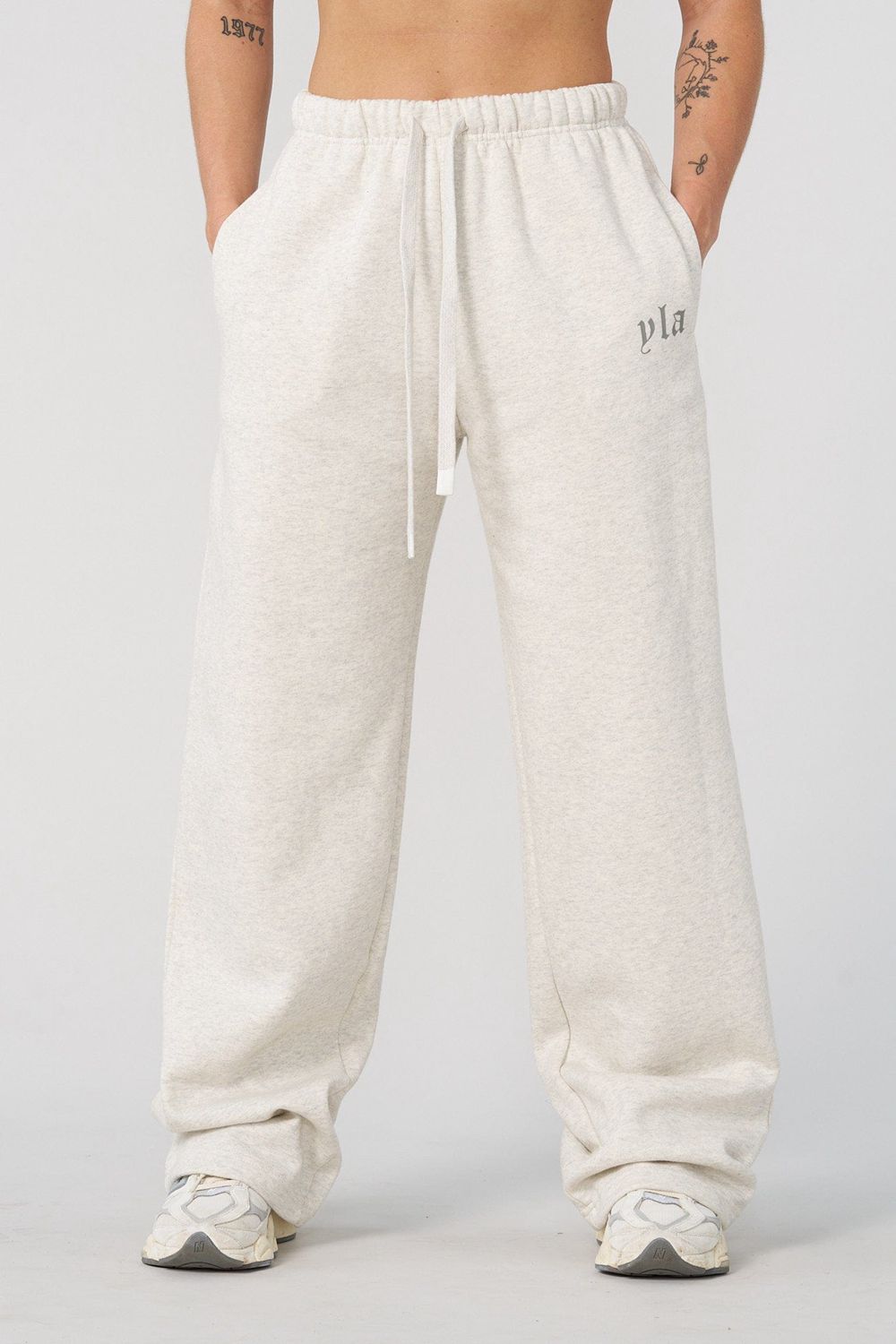 Young LA W229 - Urban Straight Leg Jogger Room | RWIGN8346