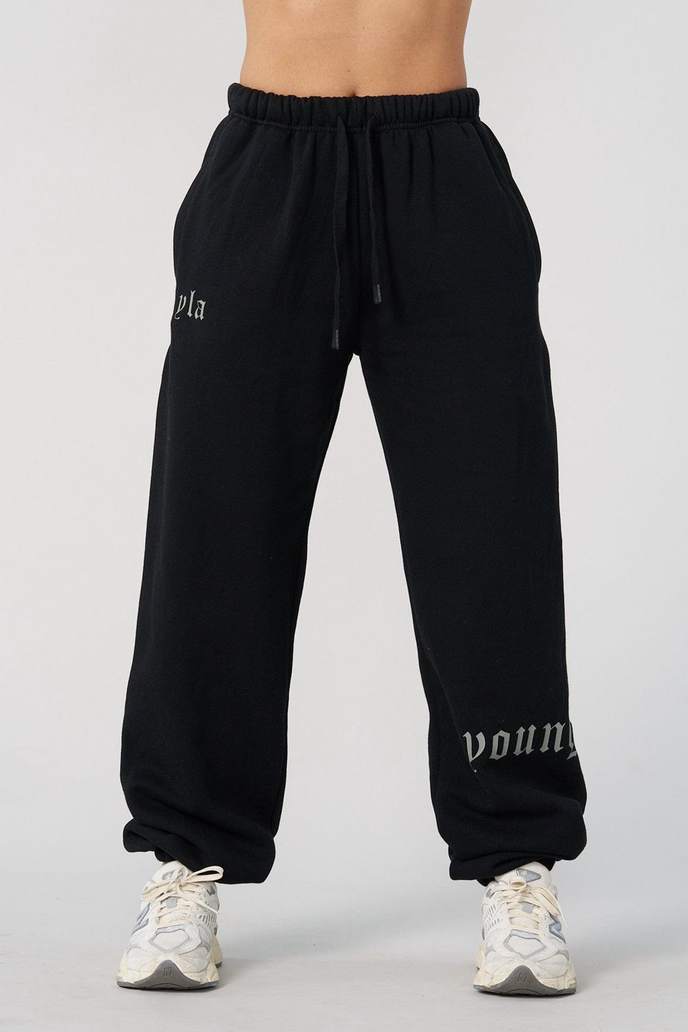 Young LA W232 - Urban Cuff Jogger Zwart | VYSHF1924