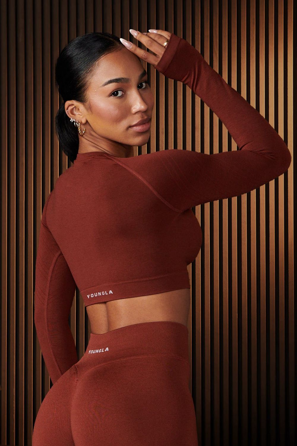 Young LA W430 - Curve Seamless Long Sleeve Bordeaux | GQHCB3594