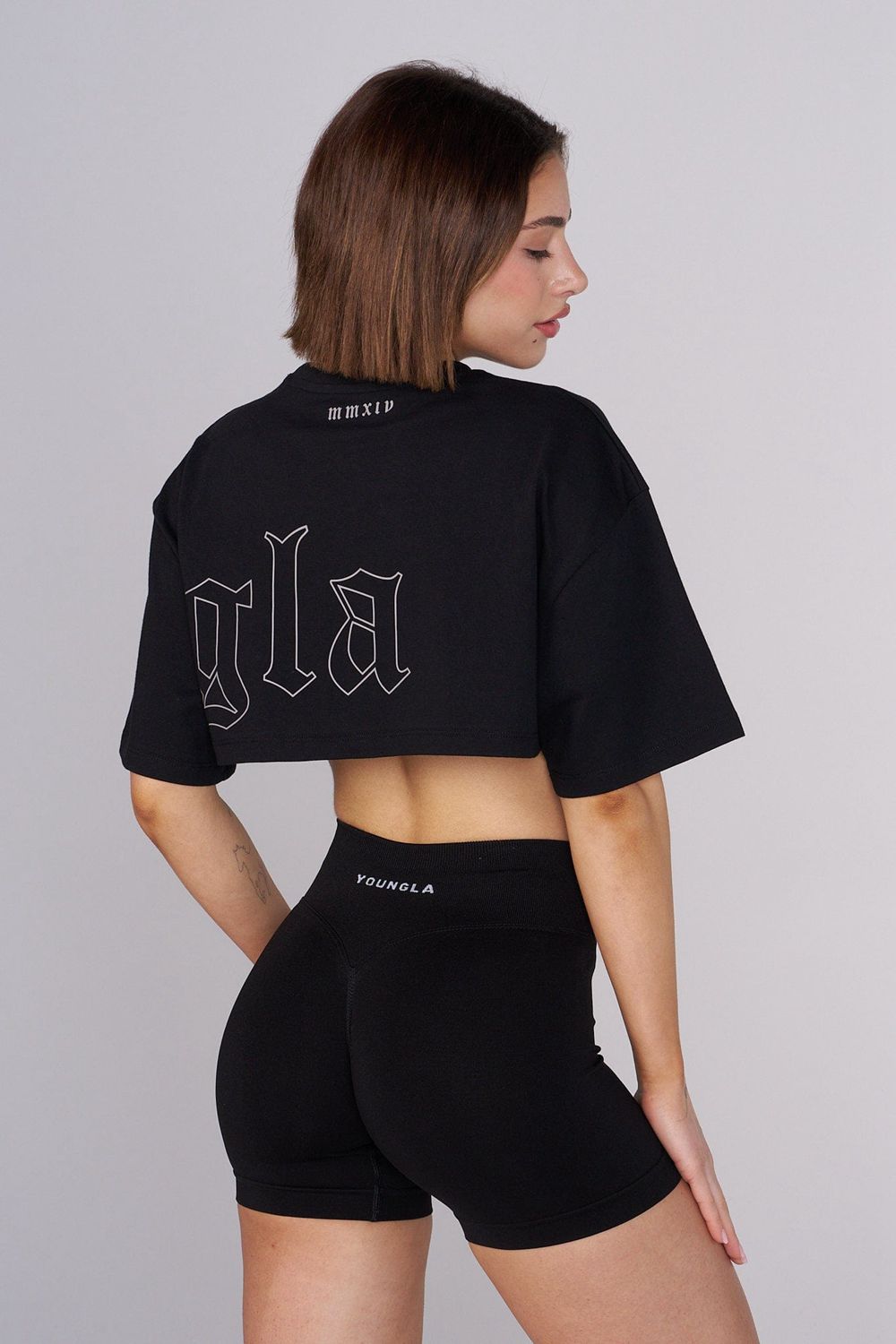 Young LA W436 - Urban Crop Tee Zwart | XQLSH8906